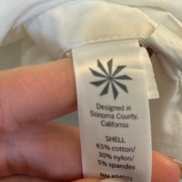 Athleta White Sleeveless Button Down Tunic - Picture 4 of 4